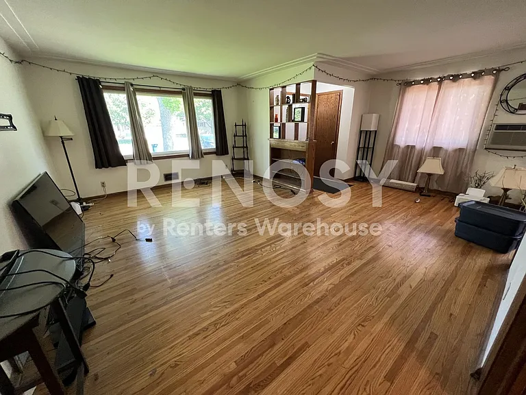 7404 Queen Ave S — Photo 13