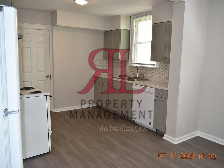 765 E Deshler Ave — Photo 14