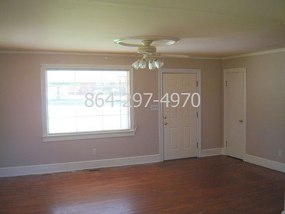 2nd image of 6 Aiken Cir