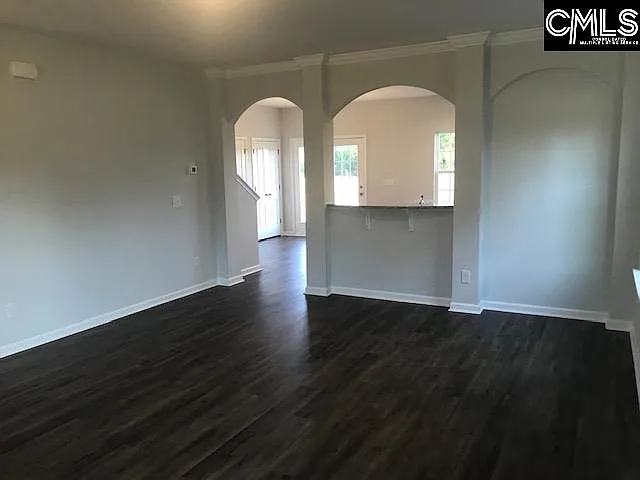 1342 Tamarind Ln — Photo 2