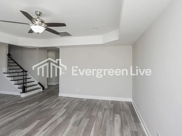 57 Easington Ct — Photo 3