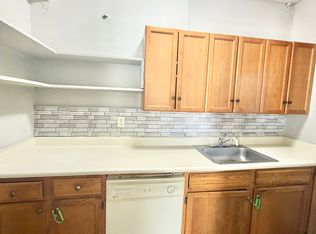 24 Hallock Ave #3-B, New Haven, CT 06519