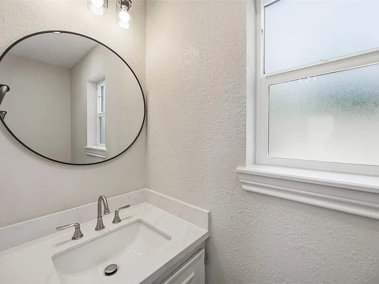 5702 Old Lodge Dr — Photo 26