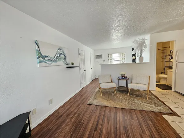 1021 SE Monterey Rd, Stuart, FL