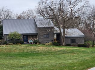 211 Castle Dr, Georgetown, KY 40324