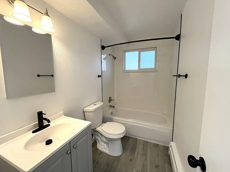 Oak North Apartments — Photo 53