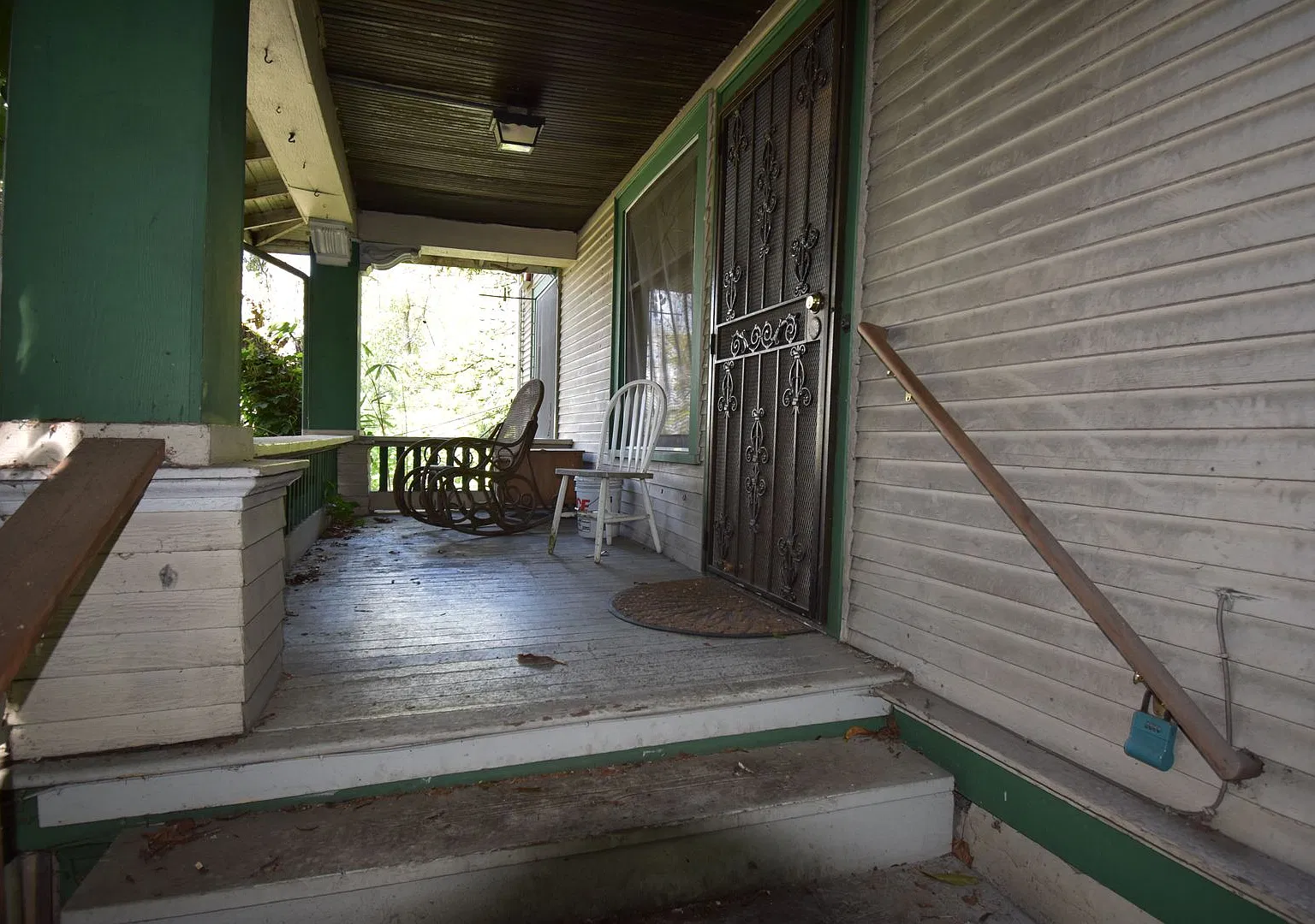 1338 Lakeview Triplex — Photo 3