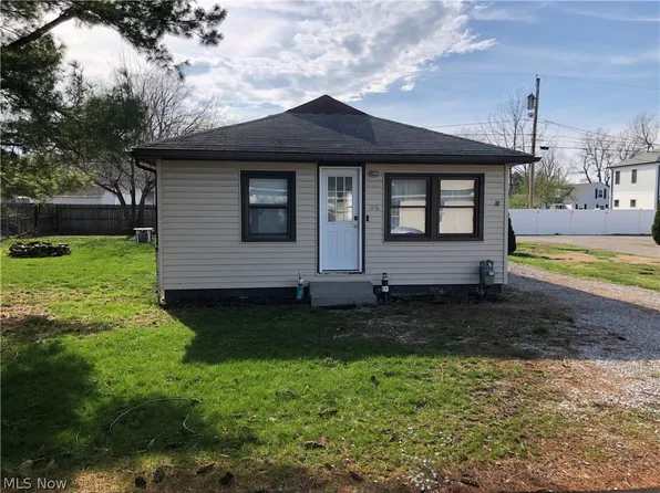 206 Fairfax Rd, Vermilion, OH 44089