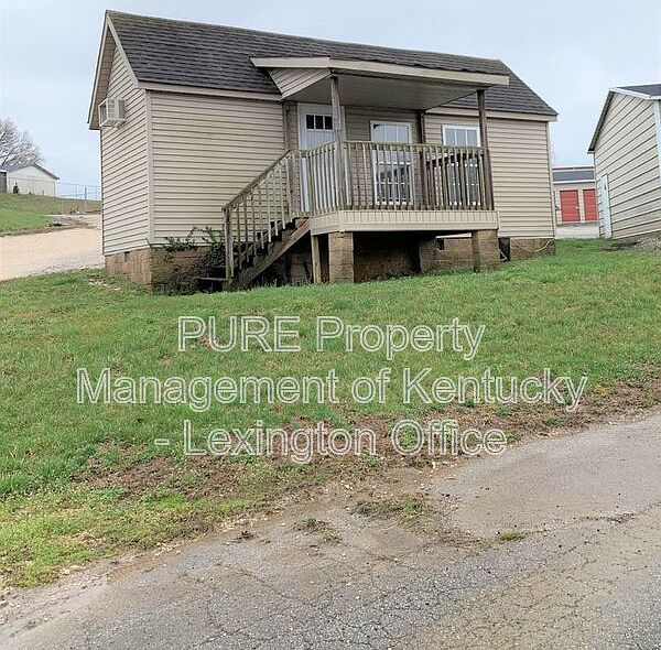 1st image of 1825 Indian Mound Dr #B