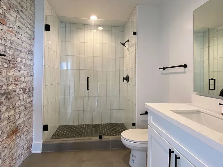 Lofts At Abrams Fixtures — Photo 21