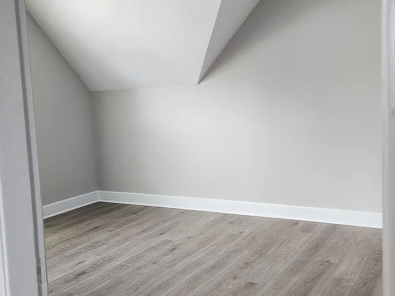 20 Nelson St #2 — Photo 6