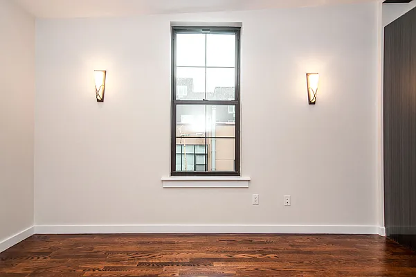 Rented by Nooklyn NYC LLC | media 125
