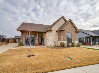 612 Adeline Dr, Burleson, TX 76028