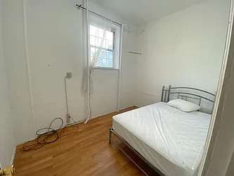 Rented by Northside Plaza Inc.