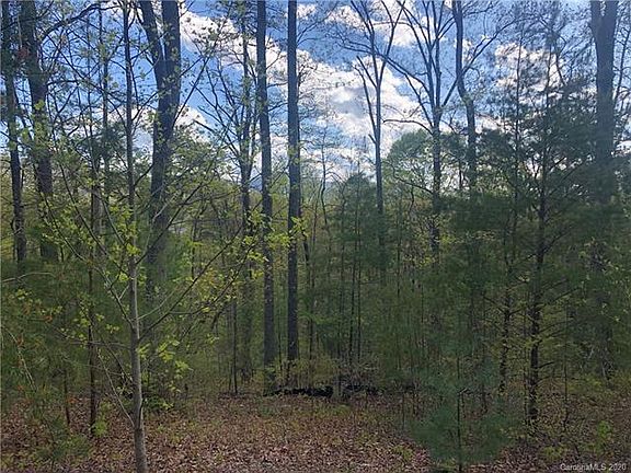 3rd image of 9 Nellie Bell Ln
