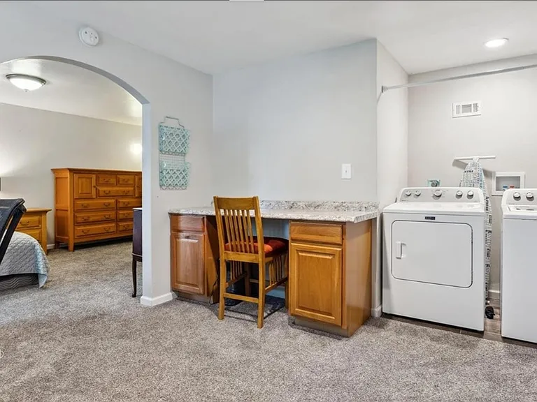 2933 S Lansing Way — Photo 25