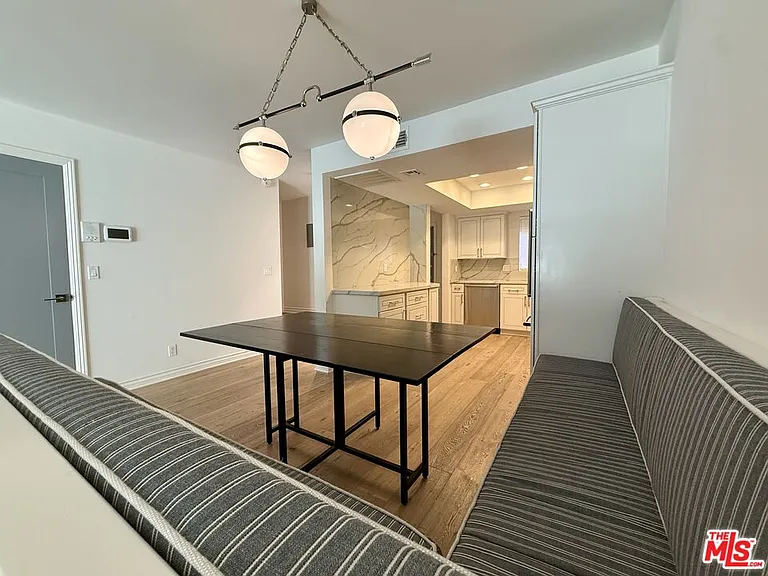 853 Larrabee St #6 — Photo 20