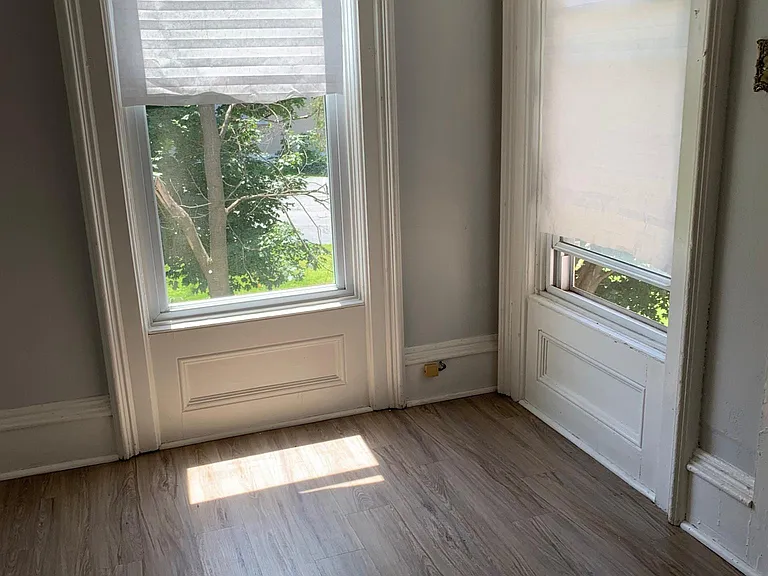 263 Syracuse Ave #3 — Photo 4