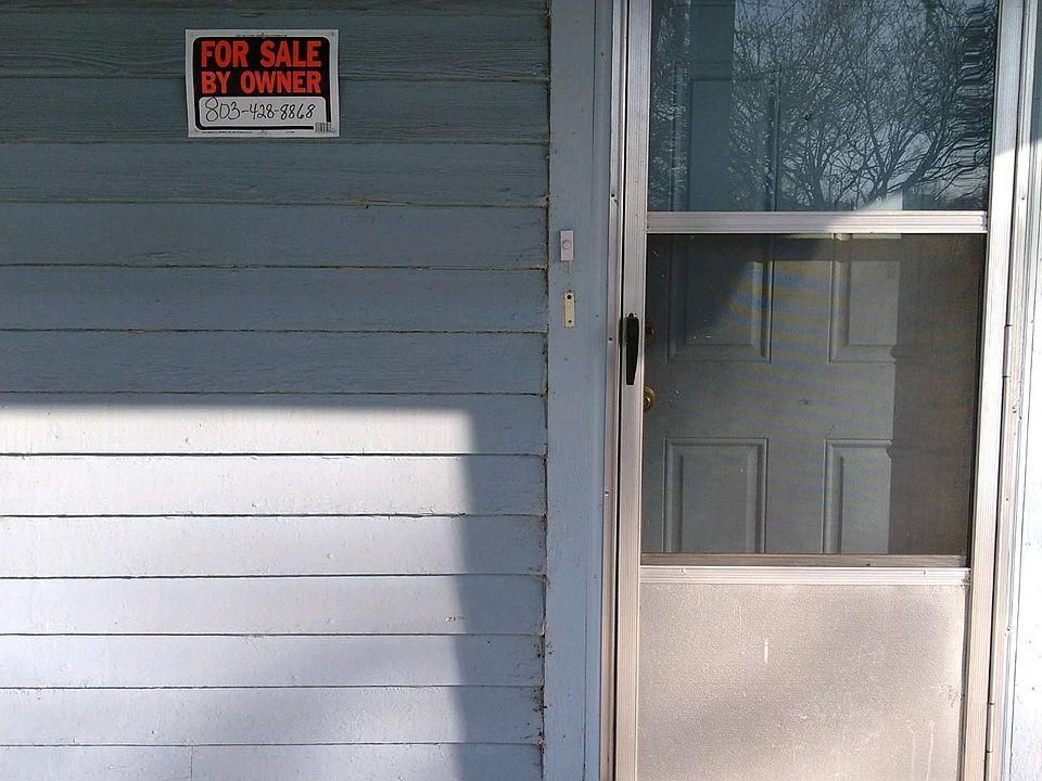 2nd image of 105 Woodland Cir