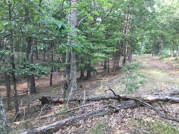 1703 White Oak Dr, Upper Tract, WV 26866