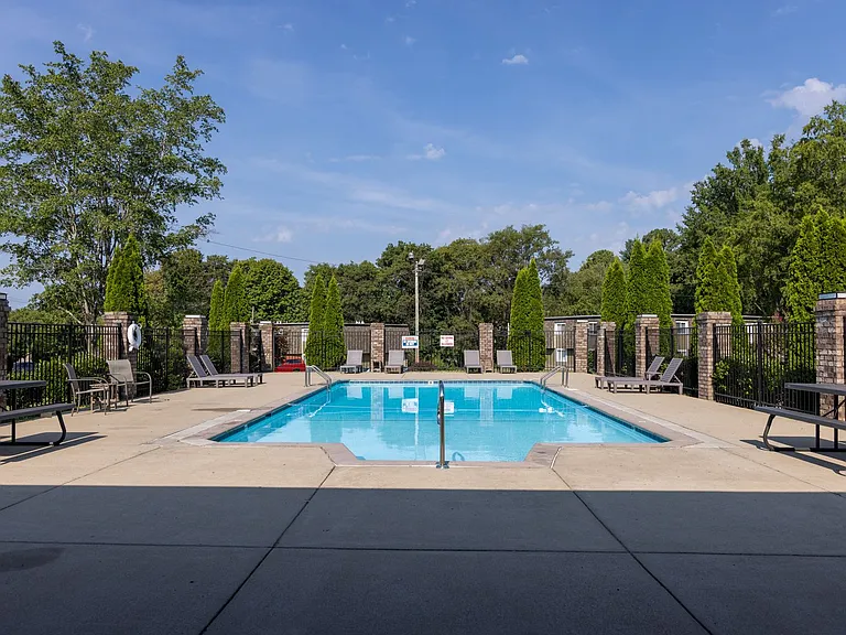 Autumn Ridge Apartment Community — Photo 30