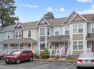 1204 Palmerton Dr, Newport News, VA 23602