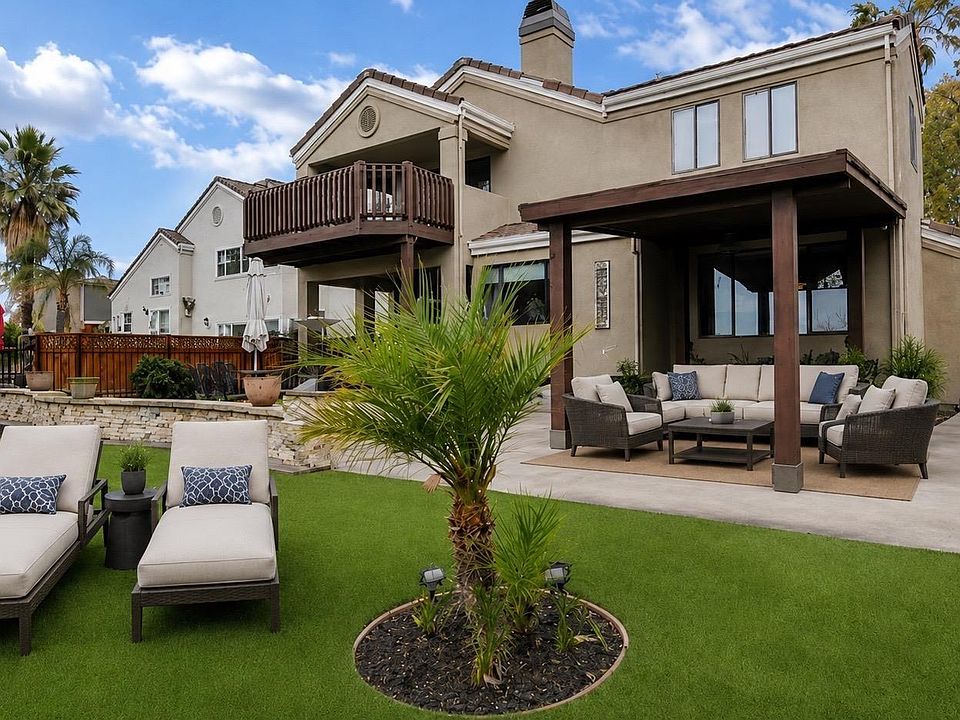 1st image of 1915 Edgeview Way