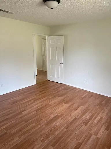 3 bed, 1185 sqft, $1,695 — Photo 1