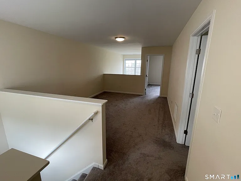 28 Woodside Broadmoor Dr — Photo 8