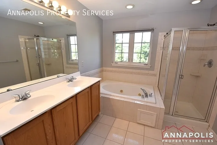 916 Glaze Ct — Photo 17