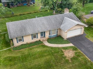 2020 Radcliffe Dr, Aurora, IL 60506