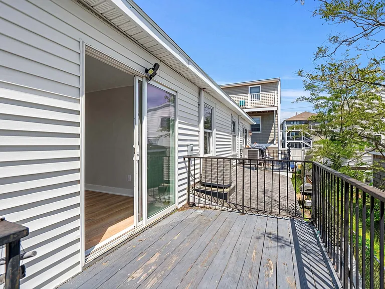 Back Deck Apt 2