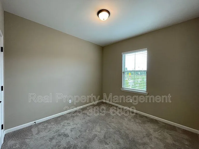 17414 Berkshire Dr — Photo 11
