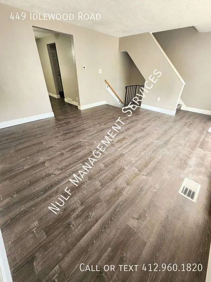 3 bed, 1 bath in Penn Hills — Photo 2