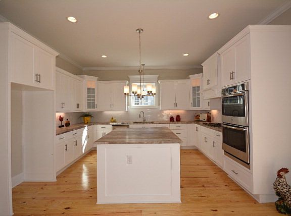 5th image of 4107 Shady Oaks Dr