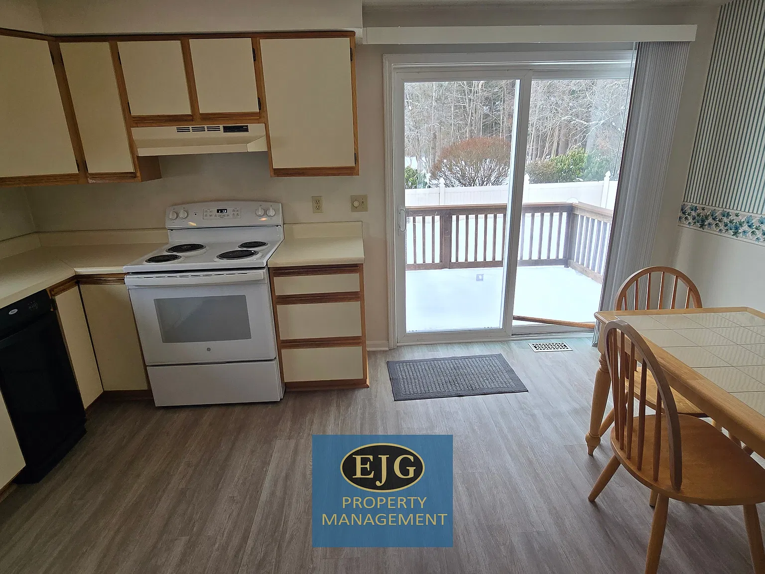 3 bed, $2,600 — Photo 2