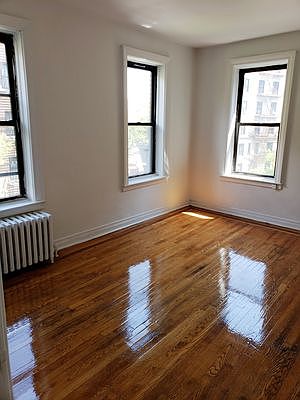 3rd image of 134 Haven Ave APT 4G