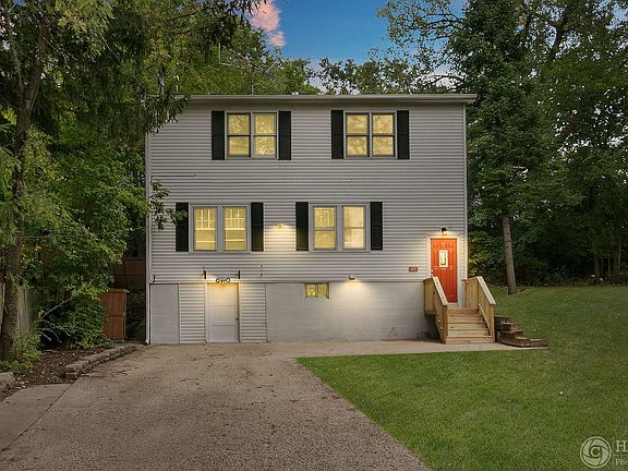 3rd image of 45 S Holly Ave