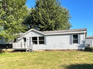43 Robin Ln, Bedford, KY 40006