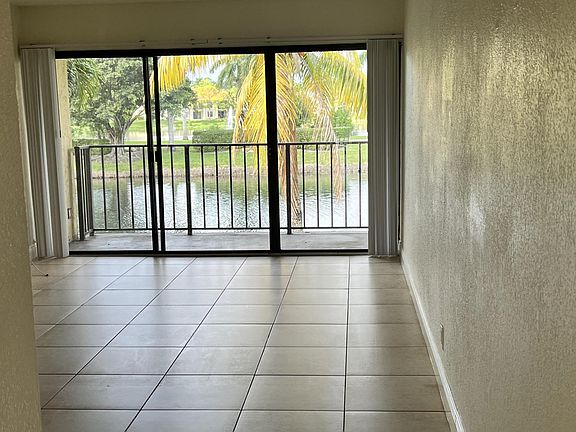 3rd image of 1523 Lake Crystal Drive #F