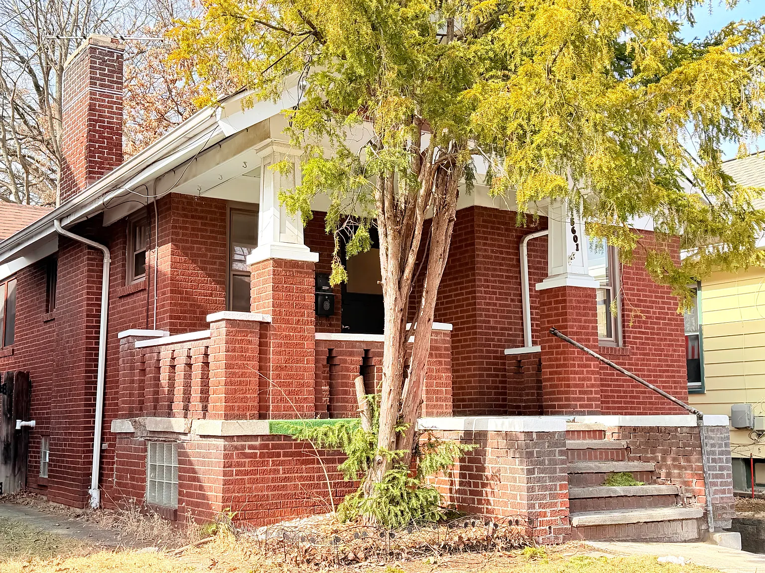 2 bed, 960 sqft, $1,900 — Photo 2