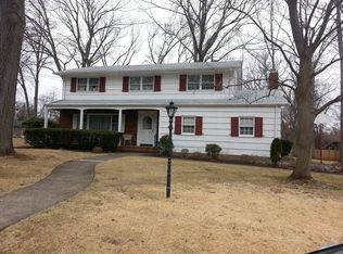 75 Turner Rd, Pearl River, NY 10965