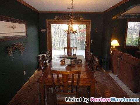 3rd image of 22547 Tulip St NW
