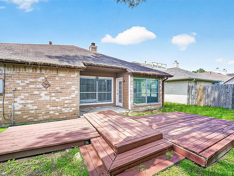 12403 Meadow Ridge Dr — Photo 44