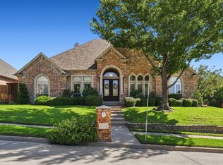 8200 Edgemont Ct, North Richland Hills, TX 76182