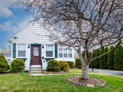 66 New Turnpike Road, Troy, NY, 12182
