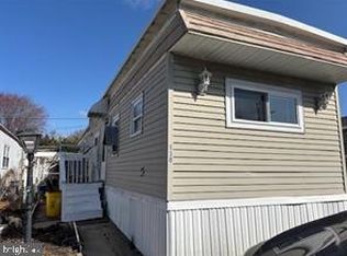 130 Strand Ave, Sicklerville, NJ 08081