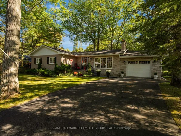 9 Cabell Rd, Tiny, ON L0L 1P1