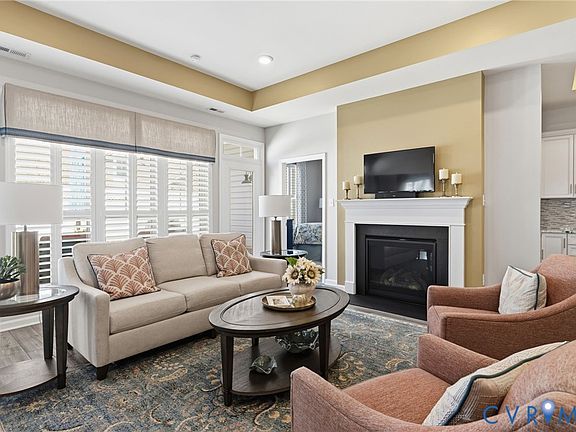 4th image of 10333 Farm Glen Way