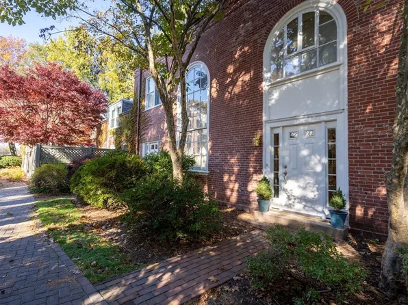 60 Burroughs St APT 33, Jamaica Plain, MA 02130